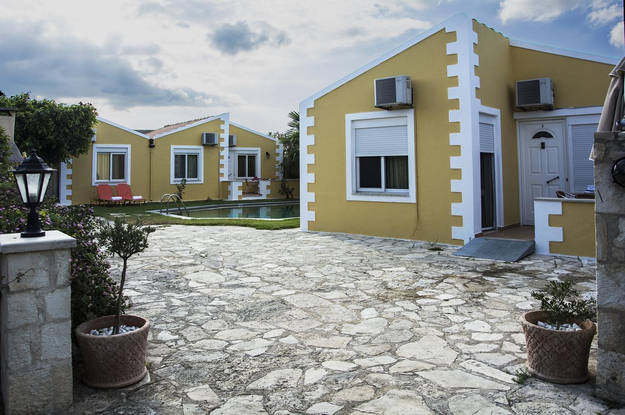 Plakalona Apartments Exopoli Exterior foto